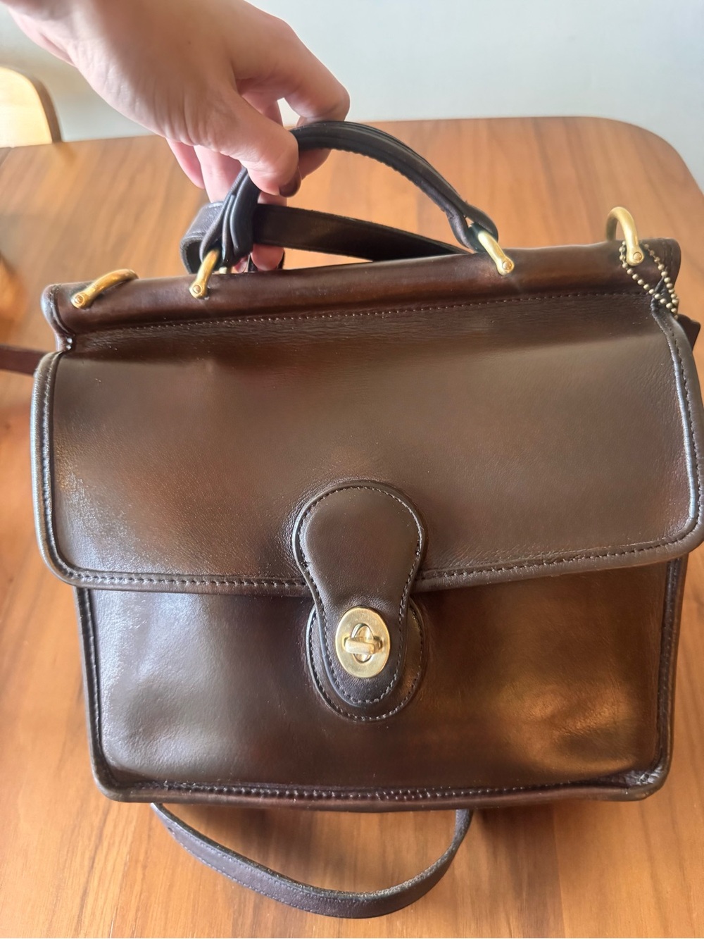 Vintage Coach Willis bag USA made 9927 dark brown crossbody - Picture 2 of 7